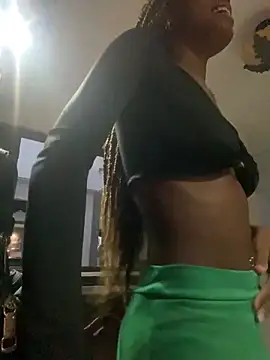 Snapshot of adaraSmiith chatting on 01-13-25, 11:19 adaraSmiith online show from 01-13-25, 11:19