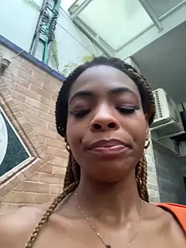 Snapshot of adaraSmiith chatting on 01-15-25, 11:32 adaraSmiith online show from 01-15-25, 11:32