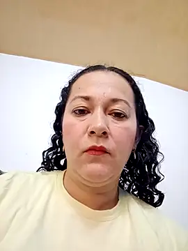 luisa curli online show from 10-25-25, 11:54