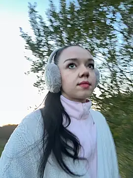 Vanesskaa online show from 11-13-25, 04:06