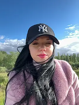 Snapshot of Vanesskaa chatting on 05-12-26, 04:48 Vanesskaa online show from 05-12-26, 04:48