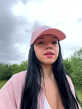 Snapshot of Vanesskaa chatting on 06-07-26, 12:42 Vanesskaa online show from 06-07-26, 12:42