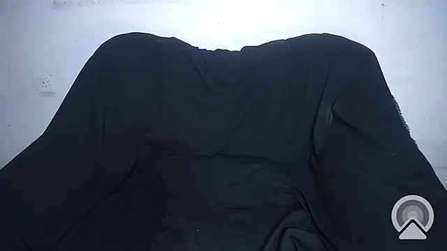 Snapshot of LureLily chatting on 12-08-24, 05:44 LureLily online show from 12-08-24, 05:44