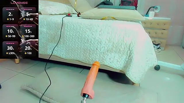 EmilyySaenz online show from 11-24-25, 02:50