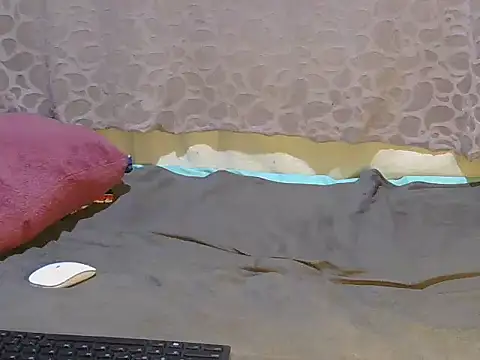 Snapshot of slim_girl02 chatting on 09-23-25, 07:39 slim girl02 online show from 09-23-25, 07:39