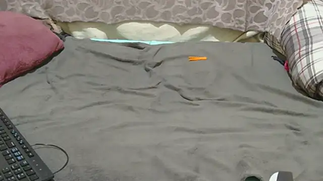 slim girl02 online show from 04-17-26, 09:45