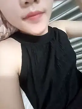  Attractivegirl33 online show from 10-06-25, 05:54