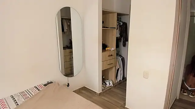 rose scottt online show from 01-13-26, 02:44