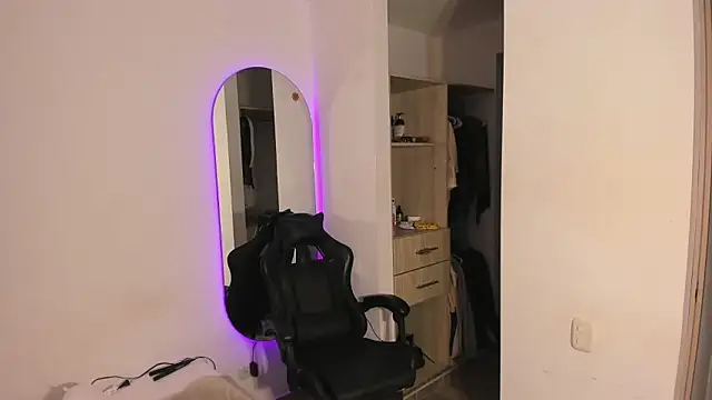 rose scottt online show from 04-18-26, 11:16