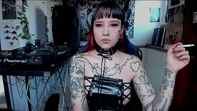 Demongirl6666 online show from 02-14-25, 09:43