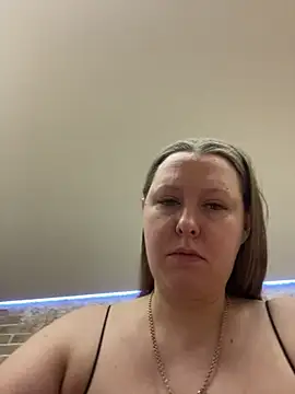 Snapshot of ISSexy chatting on 02-13-26, 02:18 ISSexy online show from 02-13-26, 02:18