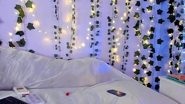 Snapshot of Natasha_Nasty2 chatting on 12-28-24, 03:37 Natasha Nasty2 online show from 12-28-24, 03:37