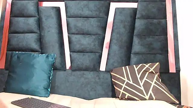 DiannellaforYou online show from 11-29-25, 11:30