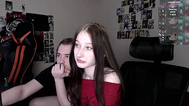 Snapshot of camcoupbang chatting on 12-22-24, 02:17 camcoupbang online show from 12-22-24, 02:17