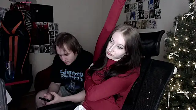 Snapshot of camcoupbang chatting on 01-07-25, 10:41 camcoupbang online show from 01-07-25, 10:41