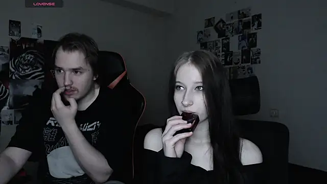 Snapshot of camcoupbang chatting on 02-01-25, 01:55 camcoupbang online show from 02-01-25, 01:55