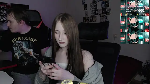 Snapshot of camcoupbang chatting on 11-09-25, 09:35 camcoupbang online show from 11-09-25, 09:35