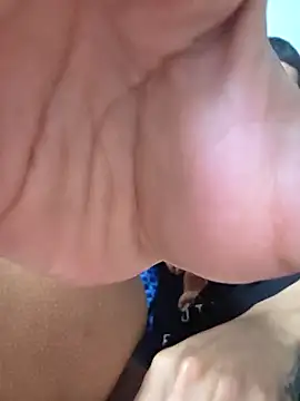 Snapshot of Yoko0381 chatting on 09-29-25, 06:35 Yoko0381 online show from 09-29-25, 06:35