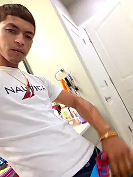 Snapshot of Yoko0381 chatting on 11-12-25, 06:47 Yoko0381 online show from 11-12-25, 06:47