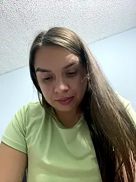 Snapshot of Nathaly00_ chatting on 09-28-25, 04:51 Nathaly00 online show from 09-28-25, 04:51