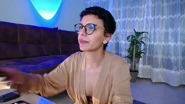 peyton golden1 online show from 01-16-25, 12:23