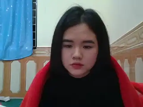 Yin-girl online show from 01-01-25, 12:11