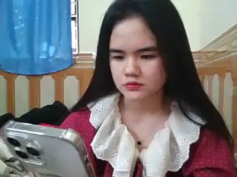 Yin-girl online show from 01-04-25, 05:48