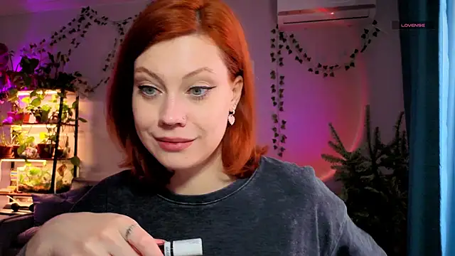 Snapshot of Your_Corvus chatting on 01-19-26, 10:52 Your Corvus online show from 01-19-26, 10:52