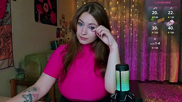 LisaCase online show from 09-27-25, 12:32