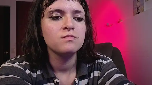 NEXT DOOR GIRL  online show from 04-28-26, 10:26