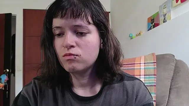 NEXT DOOR GIRL  online show from 05-17-26, 01:40