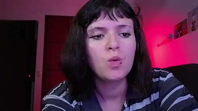 NEXT DOOR GIRL  online show from 05-28-26, 10:51