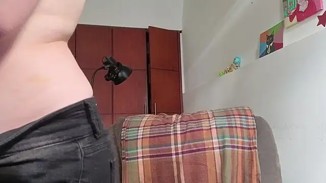 NEXT DOOR GIRL  online show from 06-27-26, 10:15