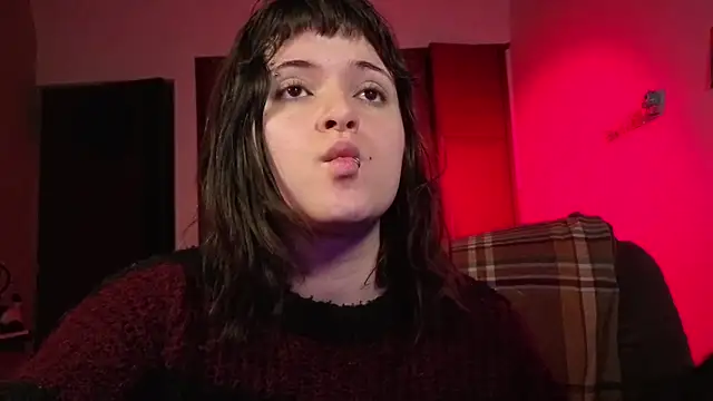 NEXT DOOR GIRL  online show from 07-05-26, 09:05