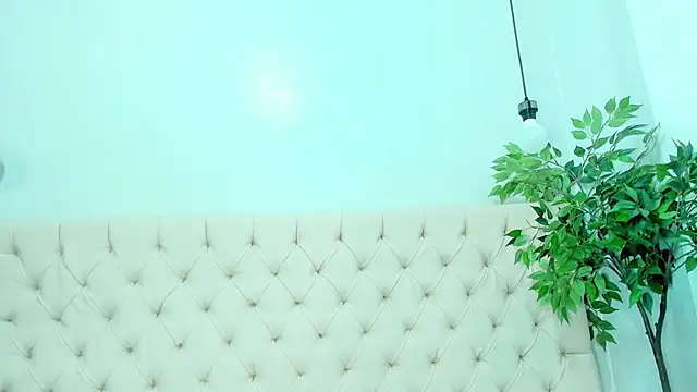 Briyit Doll online show from 12-28-24, 08:36