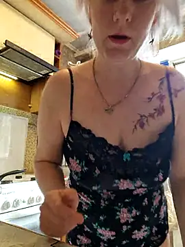 Tina Alev online show from 07-25-26, 07:17