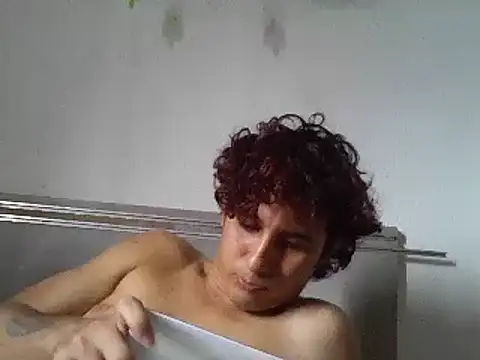 Snapshot of pedrodavid_ chatting on 01-07-25, 07:17 pedrodavid online show from 01-07-25, 07:17