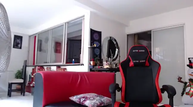 Snapshot of damiam_fiery chatting on 12-04-24, 07:23 damiam fiery online show from 12-04-24, 07:23