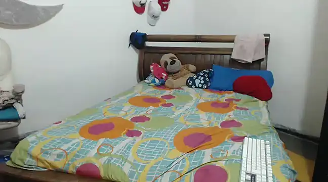 Snapshot of hot_toy_boy_ chatting on 01-10-25, 04:54 hot toy boy online show from 01-10-25, 04:54