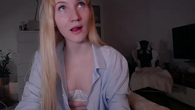 ginger vi online show from 02-02-25, 10:17