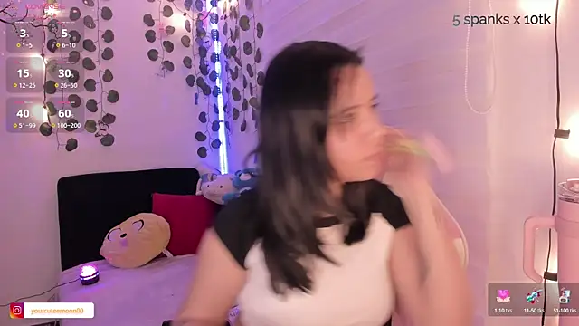 moonliiiight1 online show from 01-02-25, 11:27