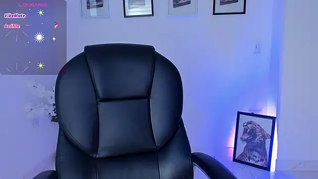 Snapshot of ellarosee_ chatting on 02-10-26, 06:45 ellarosee online show from 02-10-26, 06:45