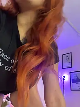 Snapshot of SweetJennaa chatting on 01-25-25, 01:43 SweetJennaa online show from 01-25-25, 01:43