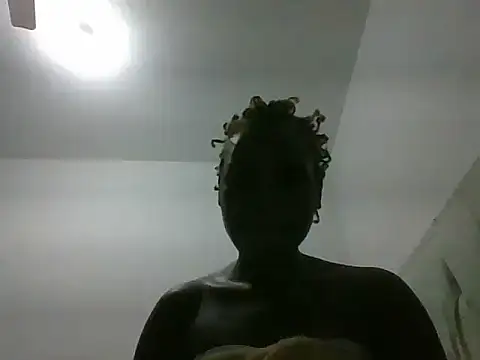 Snapshot of Candykitten chatting on 02-23-25, 04:02 Candykitten online show from 02-23-25, 04:02