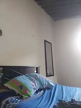 AlexaWarner online show from 11-04-25, 04:06