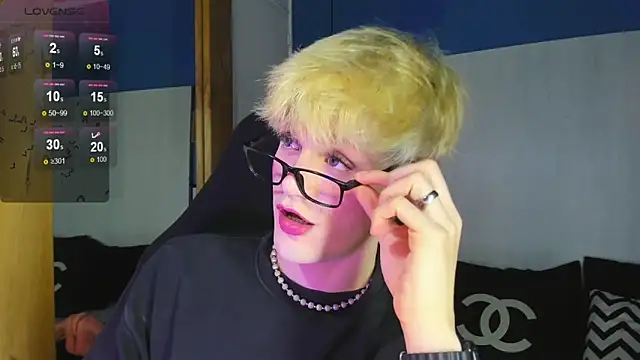 VladHellsing4 online show from 11-26-25, 02:29