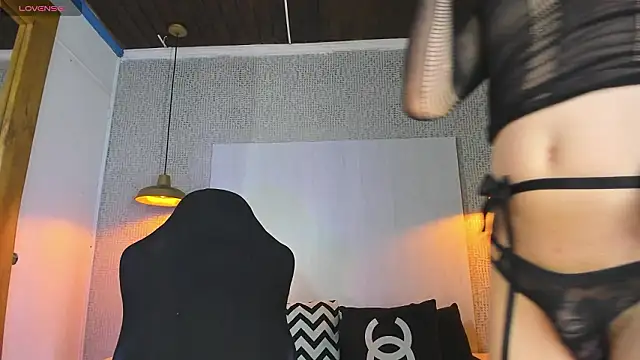 VladHellsing4 online show from 01-17-26, 02:44