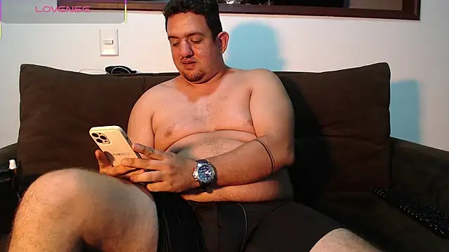 Snapshot of arthur_94 chatting on 02-19-25, 12:46 arthur 94 online show from 02-19-25, 12:46