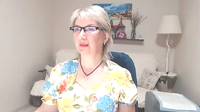 FleurMays online show from 05-20-26, 03:24