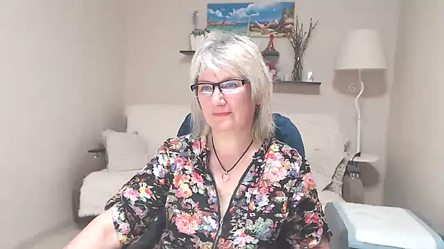 FleurMays online show from 06-25-26, 04:34